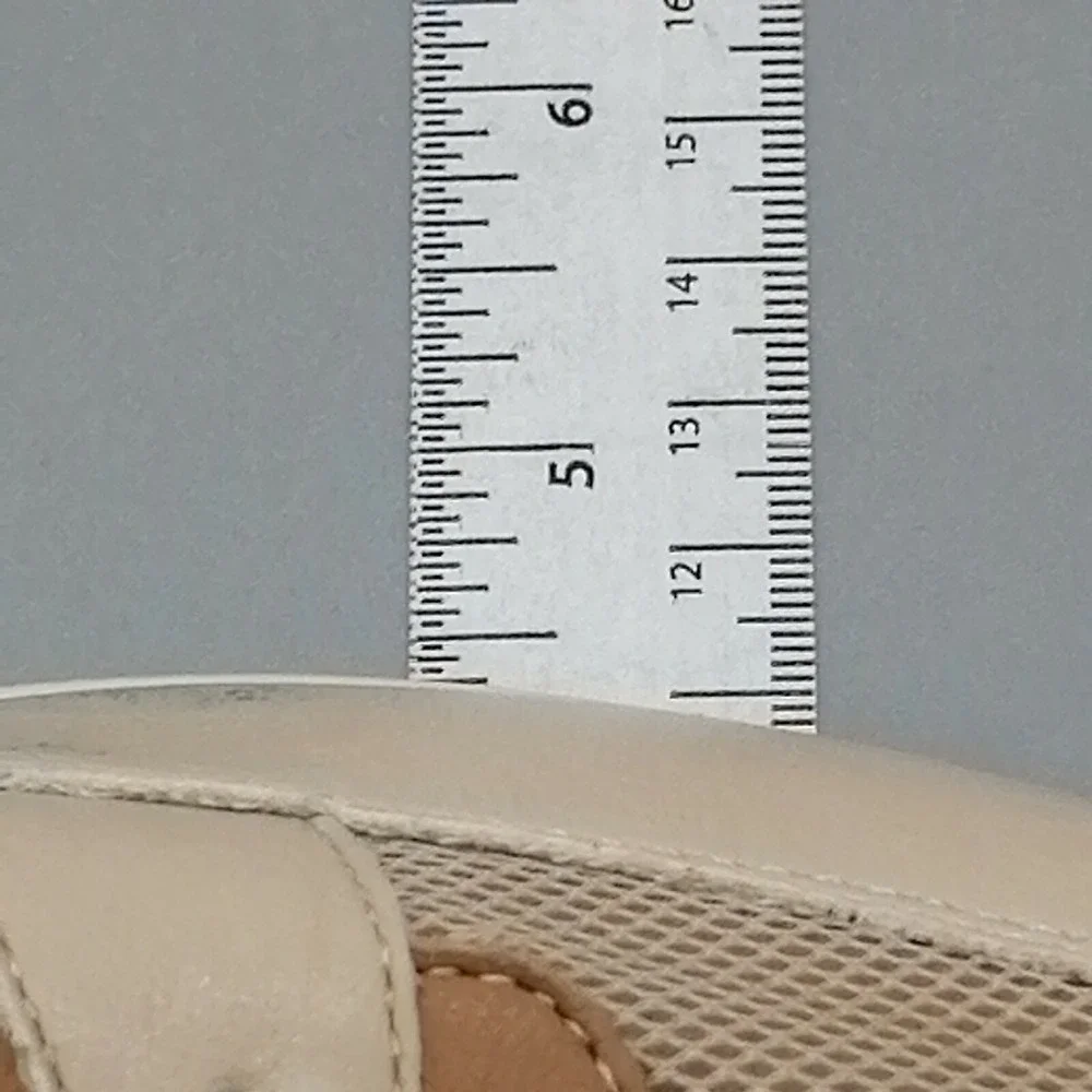 Oasis Society Womens Flat Heel Lace Up Sneaker Cushioned Insole Tan 11
